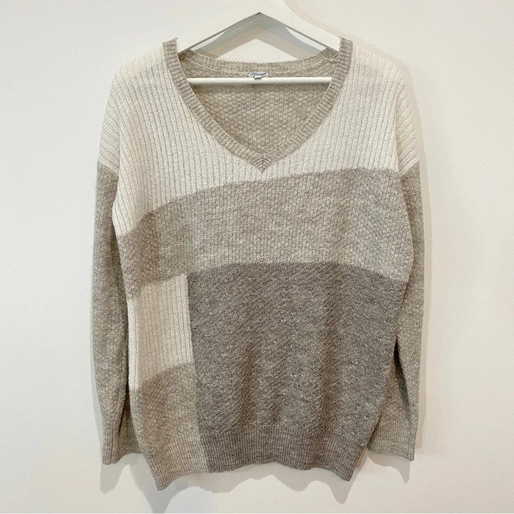 Kismet Boho Neutral Fuzzy V Neck Sweater Size XS